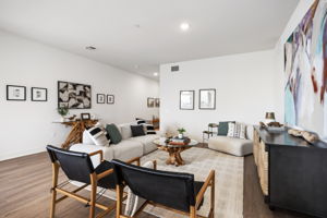 414 Main St #300, Huntington Beach, CA 92648, USA Photo 4