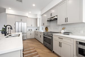 414 Main St #300, Huntington Beach, CA 92648, USA Photo 12