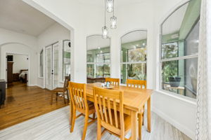 Spacious eating area in the kitchen.