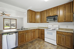  Photo 15