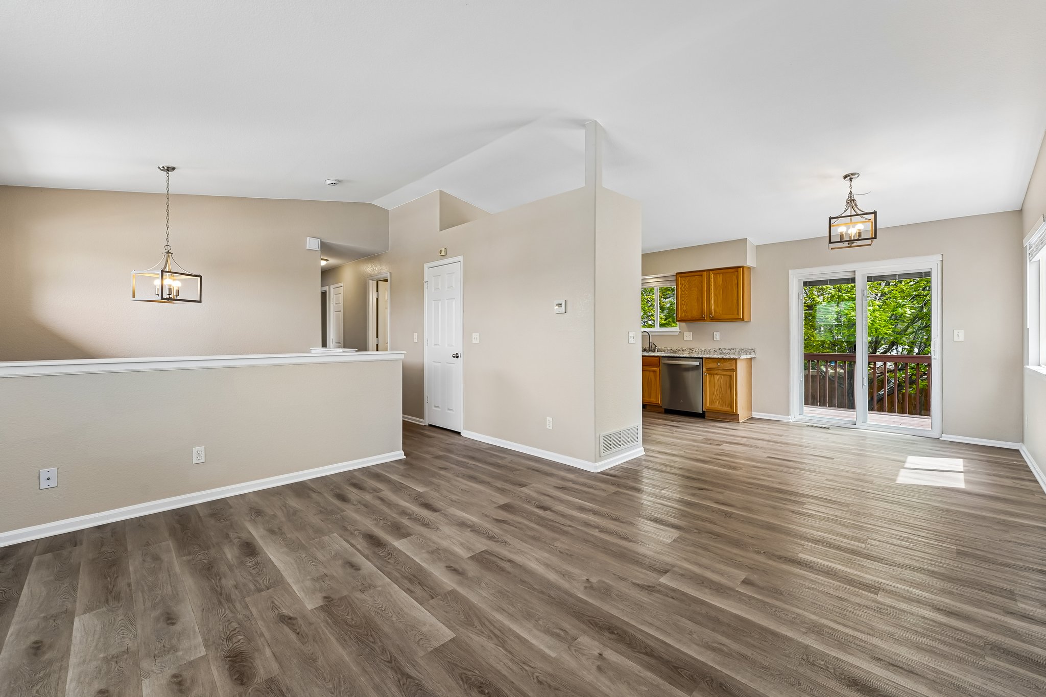 S Hawthorn St-S2904-007.jpg