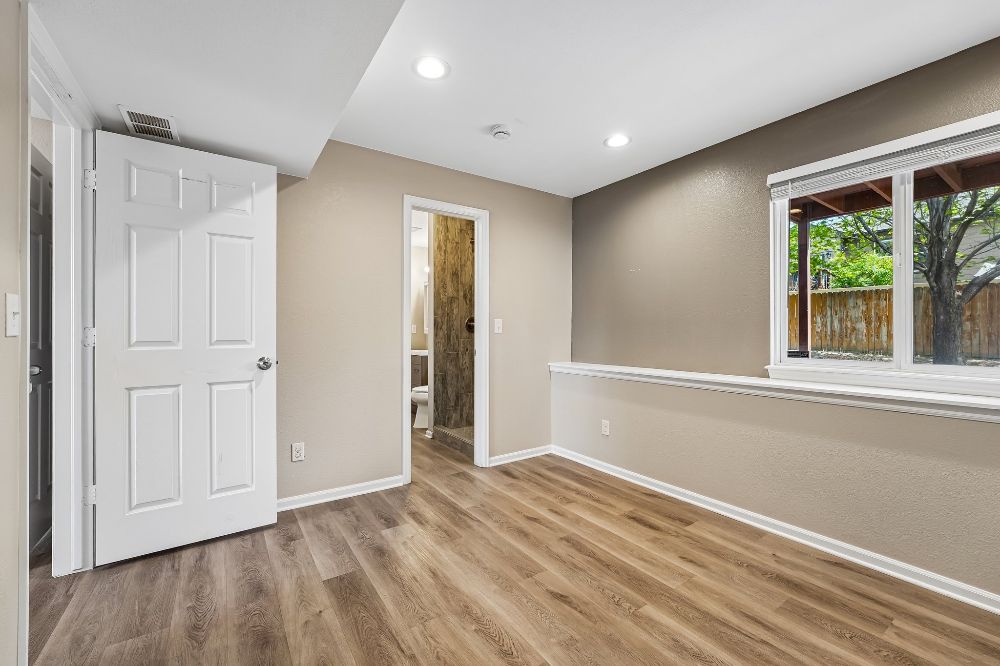 S Hawthorn St-S2904-019.jpg