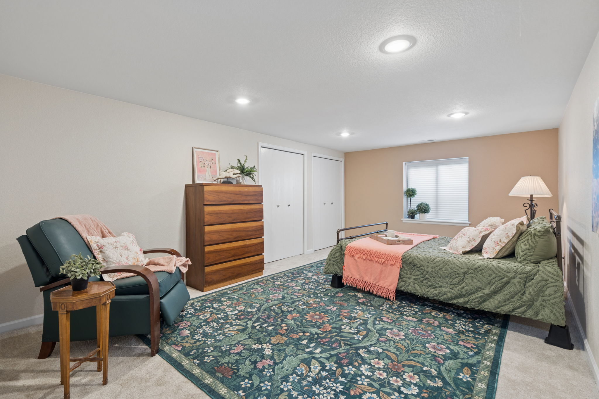 Large Bedroom #4 in basement w/2 closets