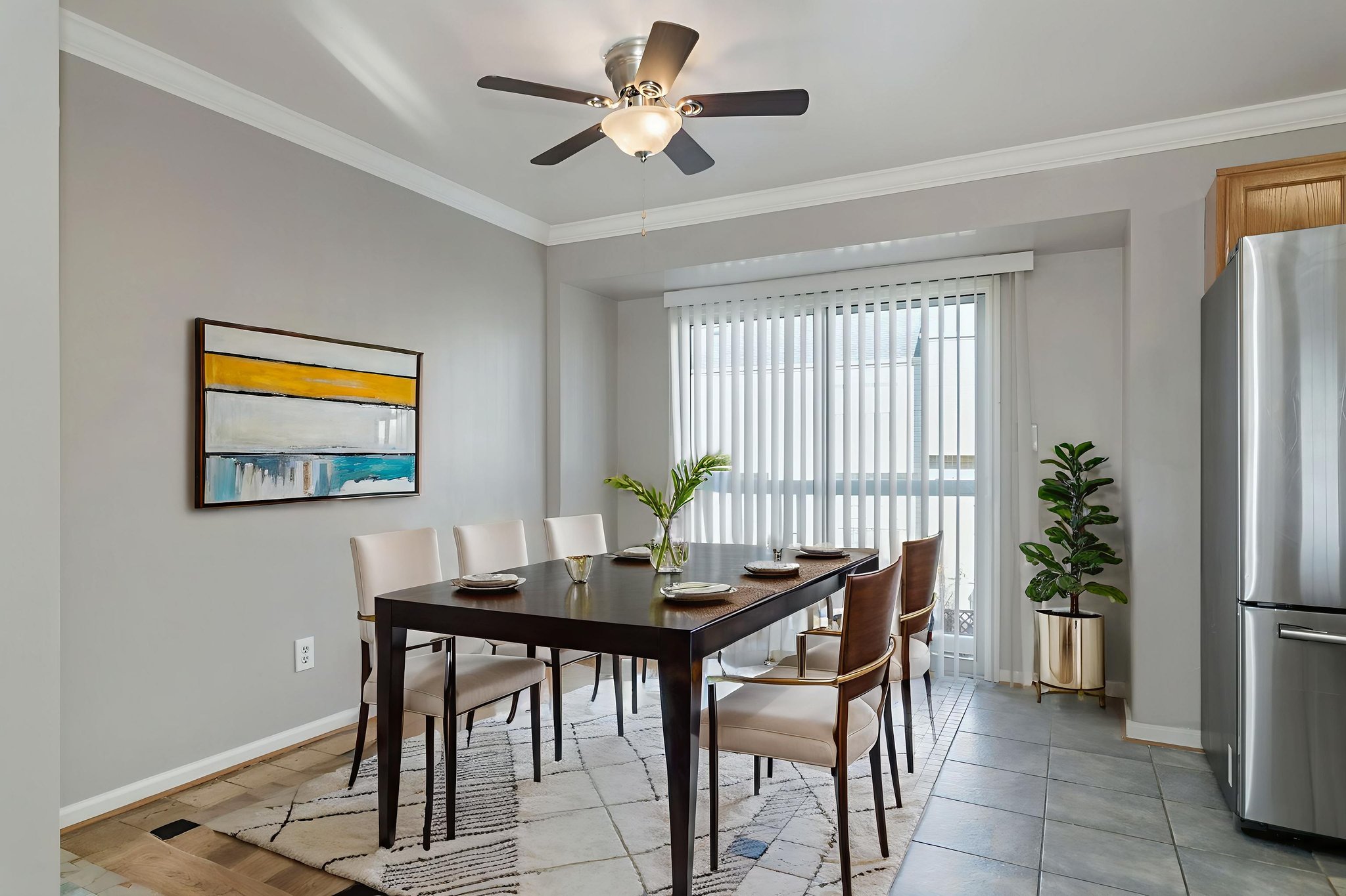 EE-29_30 virtually staged.jpeg