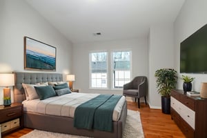 EE-41_2 virtually staged.jpeg