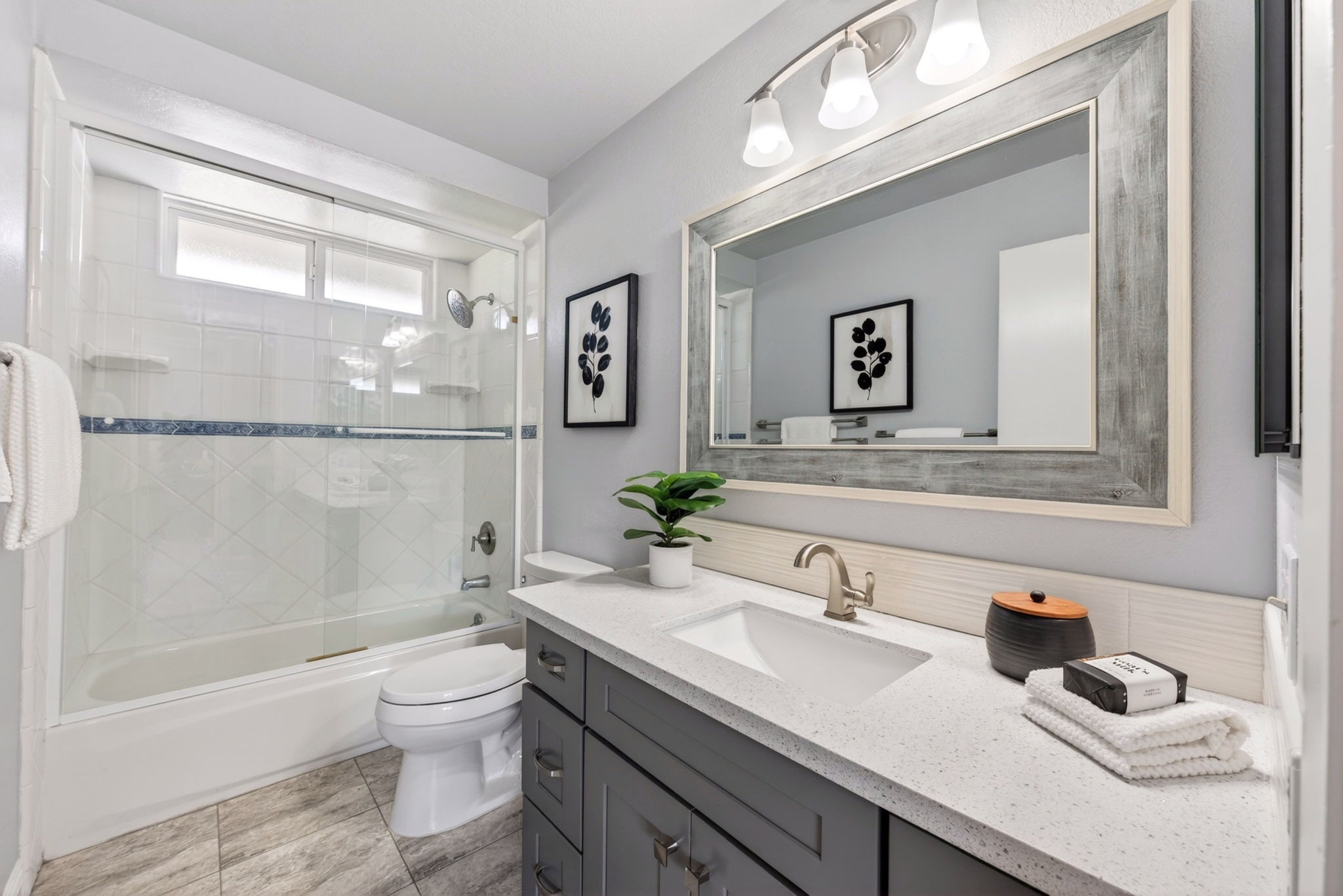 Bathroom Upper Floor