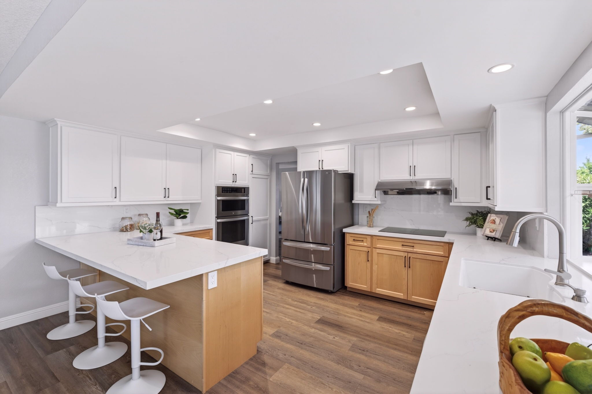 Kitchen - Breakfast Bar