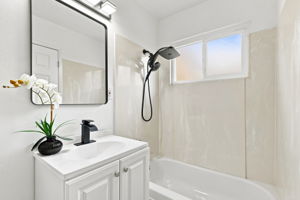 027_F8_41418 Erma Ave