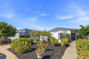 008_F8_41418 Erma Ave