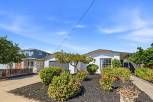 009_F8_41418 Erma Ave