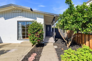010_F8_41418 Erma Ave