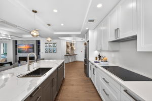 Kitchen 3 of 4