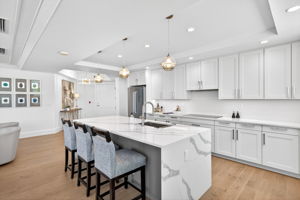 Kitchen 2 of 4