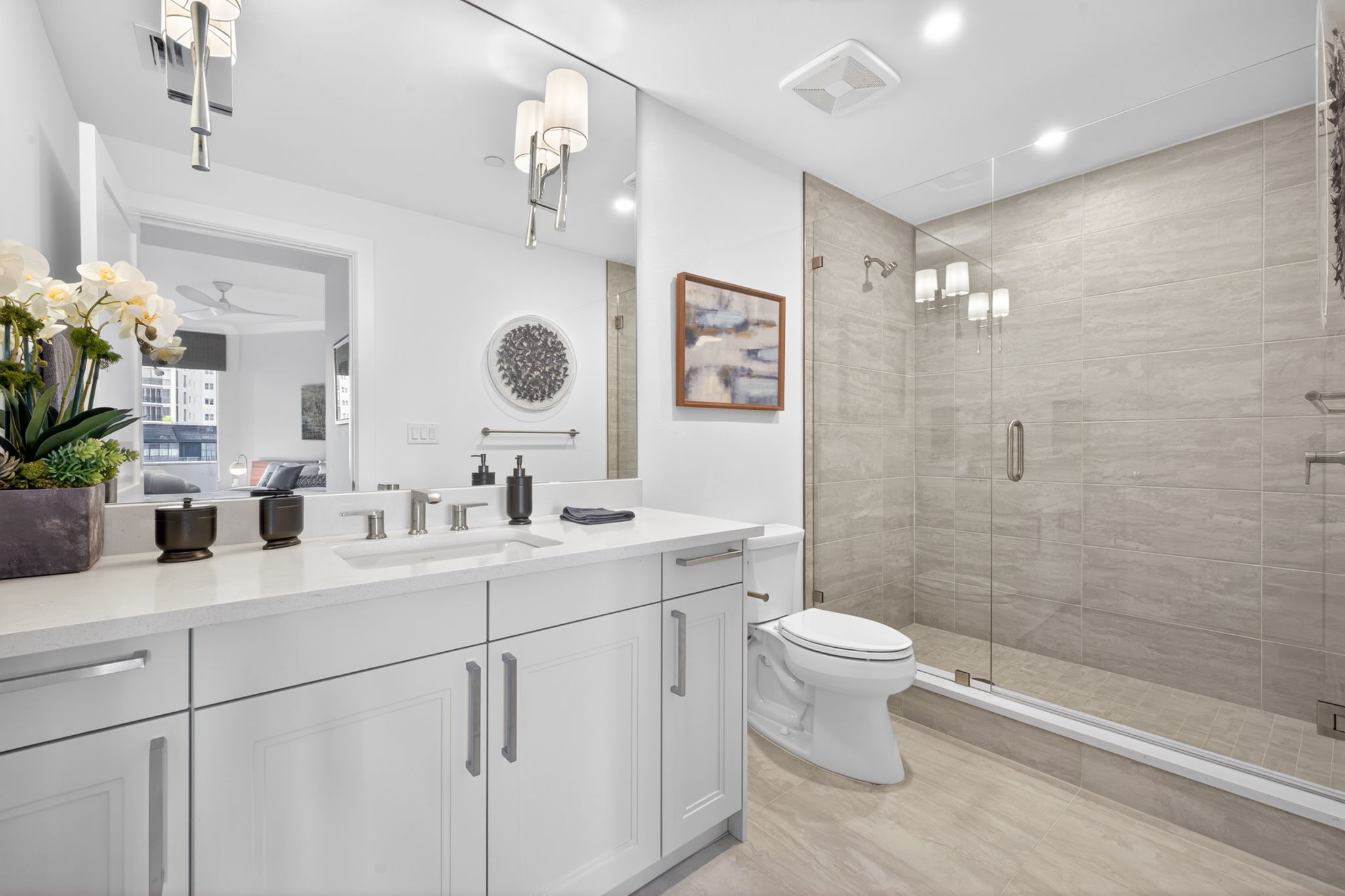 Guest Bathroom 2