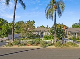  Photo 0