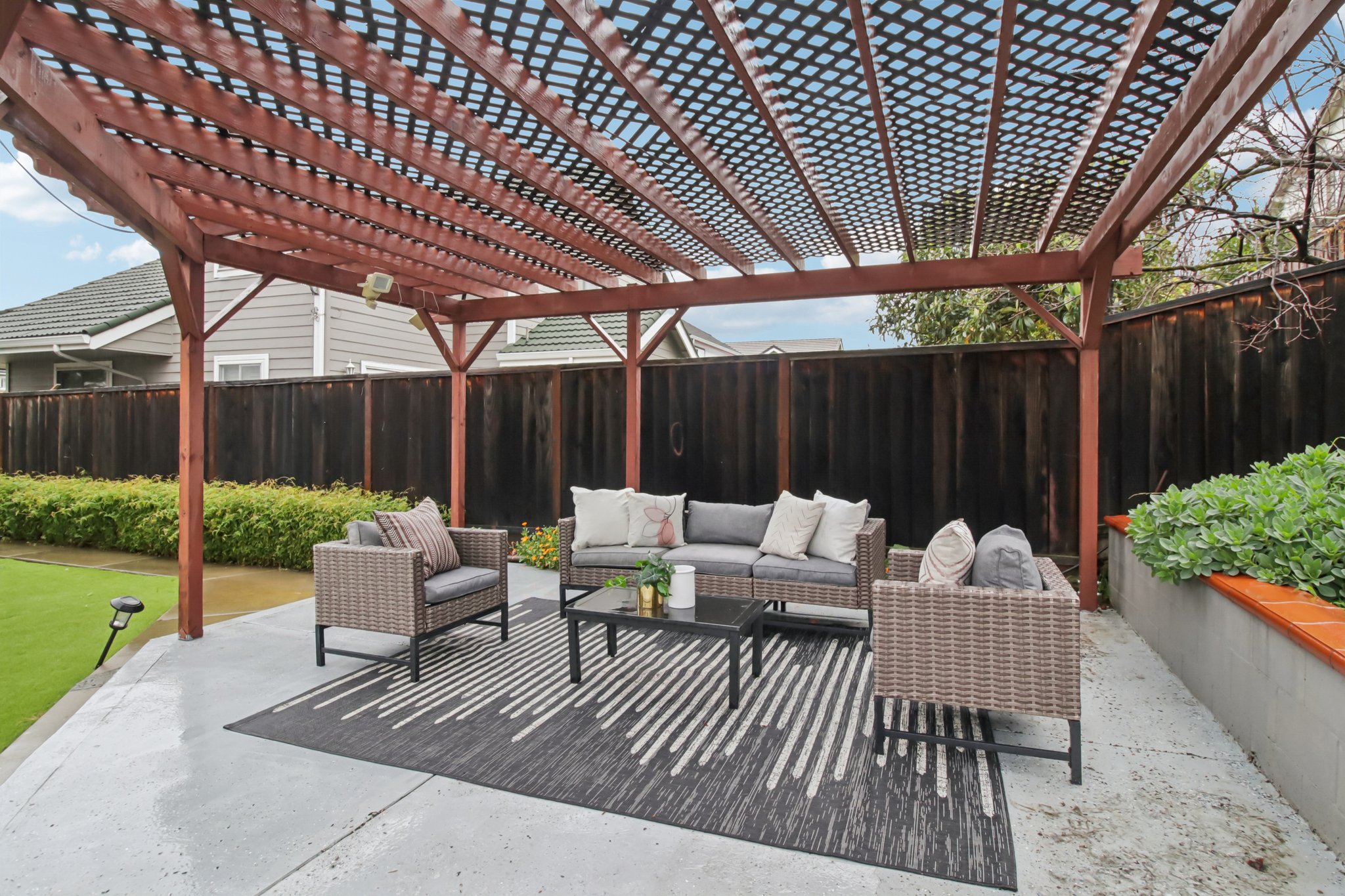 Littleworth Way-S1802-065.jpg