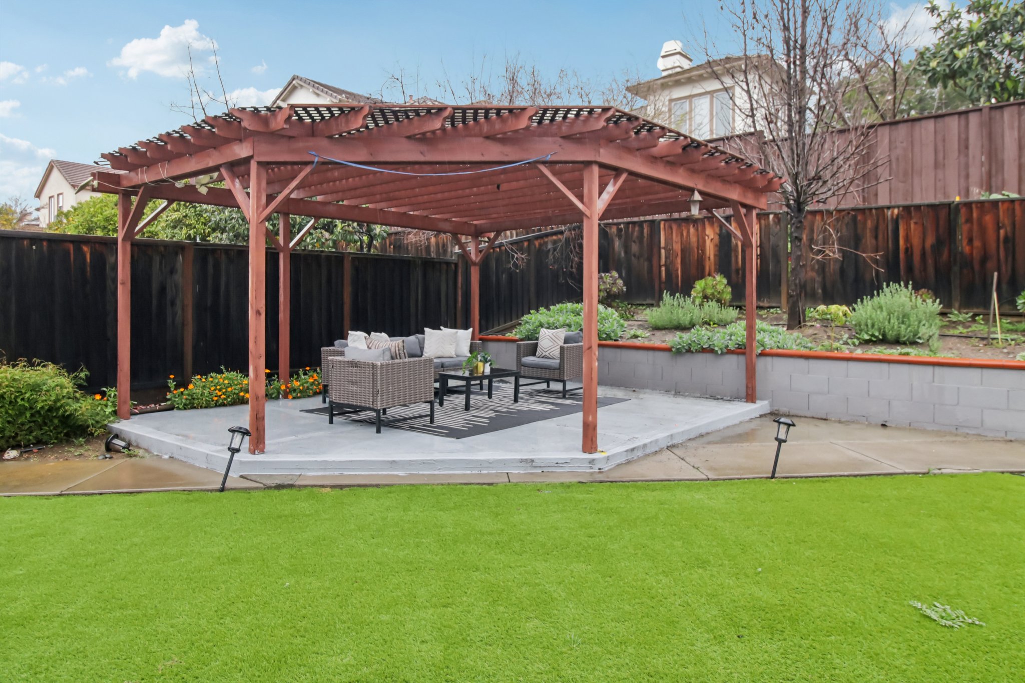 Littleworth Way-S1802-069.jpg