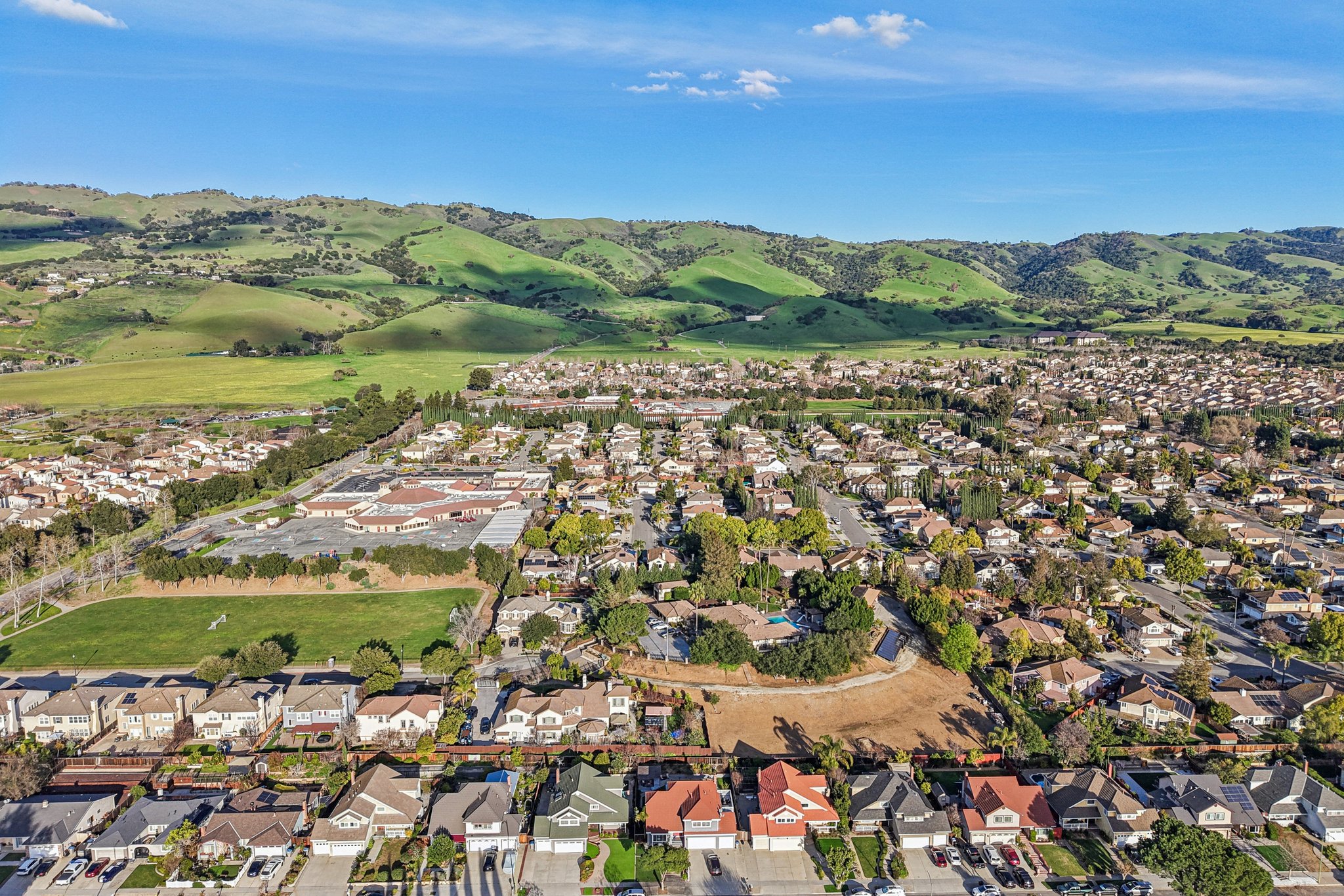 Littleworth Way-S2302-010.jpg