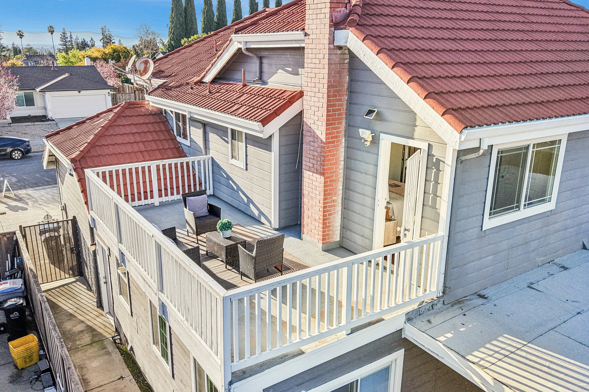 Littleworth Way-S2302-017.jpg