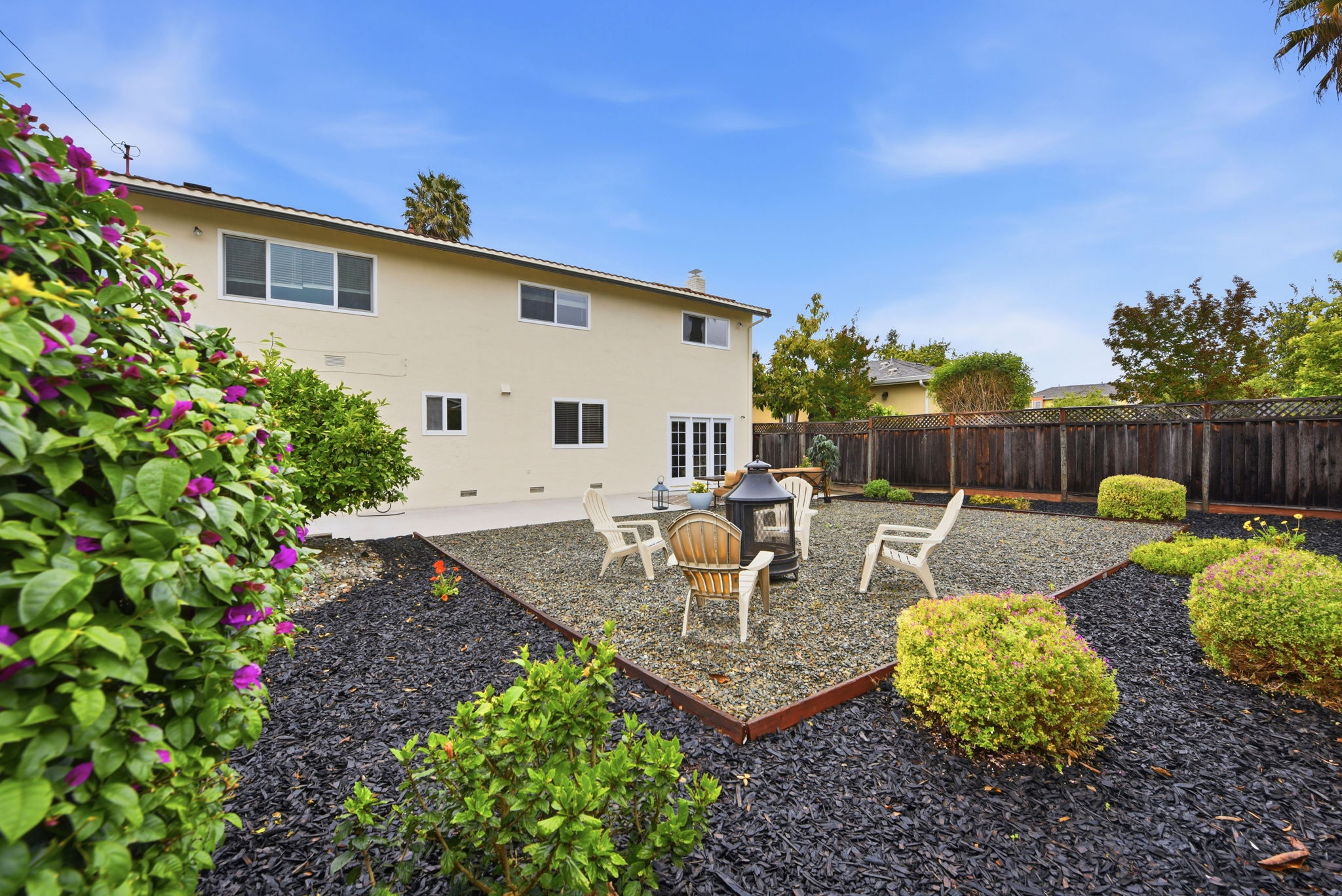  Photo 46