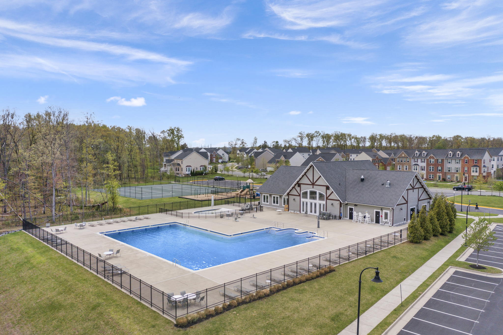 Loudoun Crossing Pool