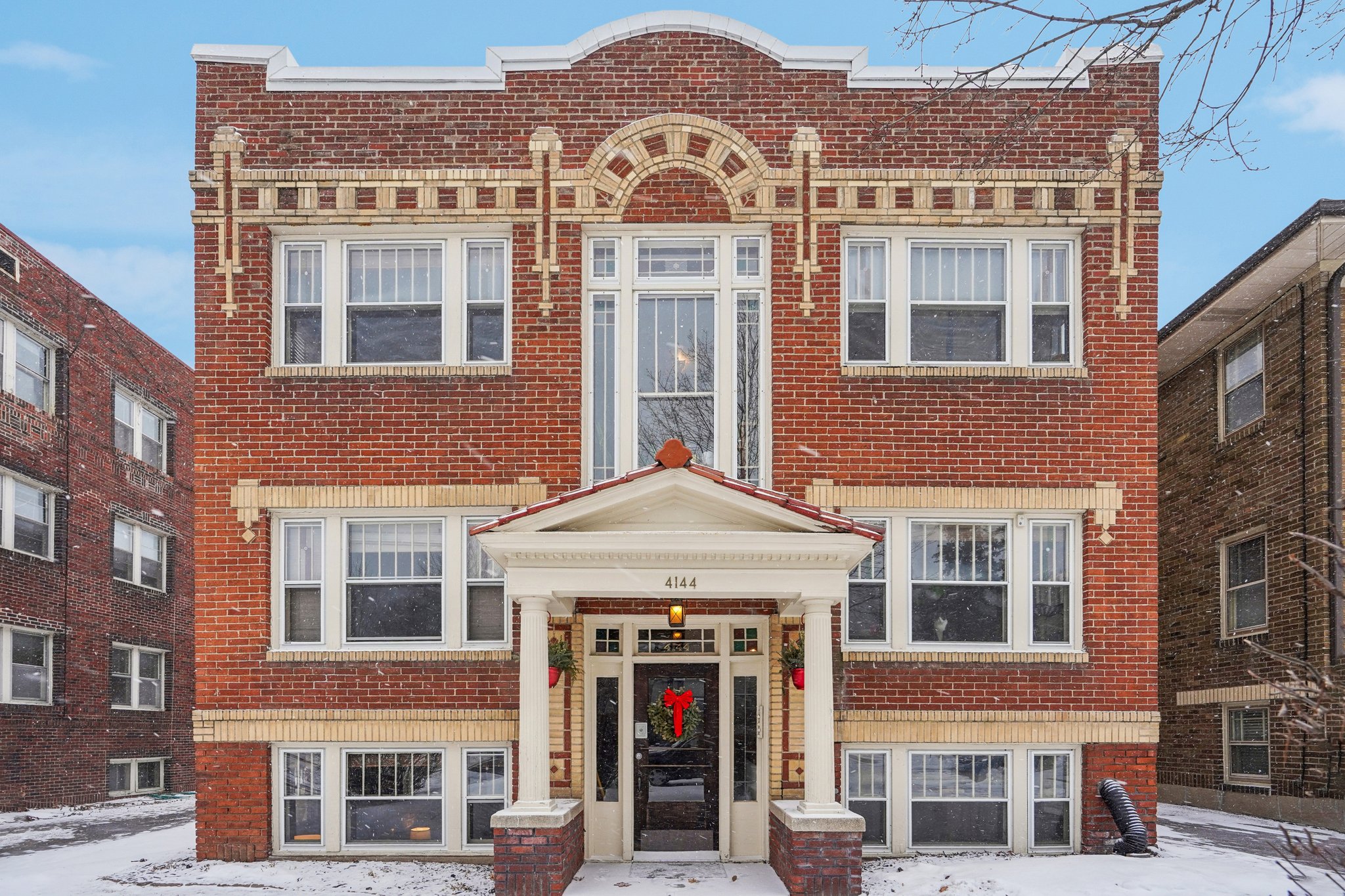 Bryant Ave S-S1701-003.jpg