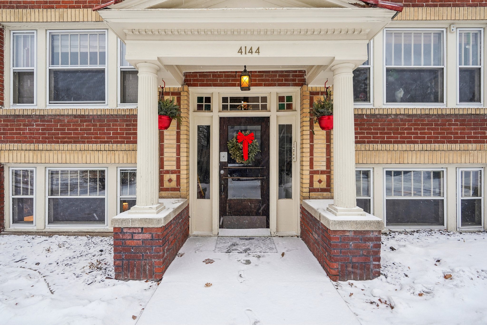 Bryant Ave S-S1701-004.jpg