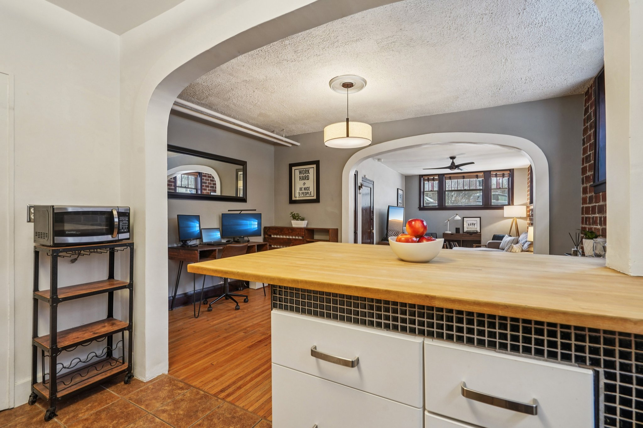 Bryant Ave S-S1701-024.jpg