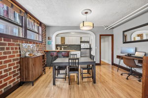 Bryant Ave S 5-2405-905