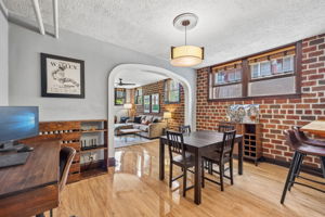 Bryant Ave S 5-2405-906