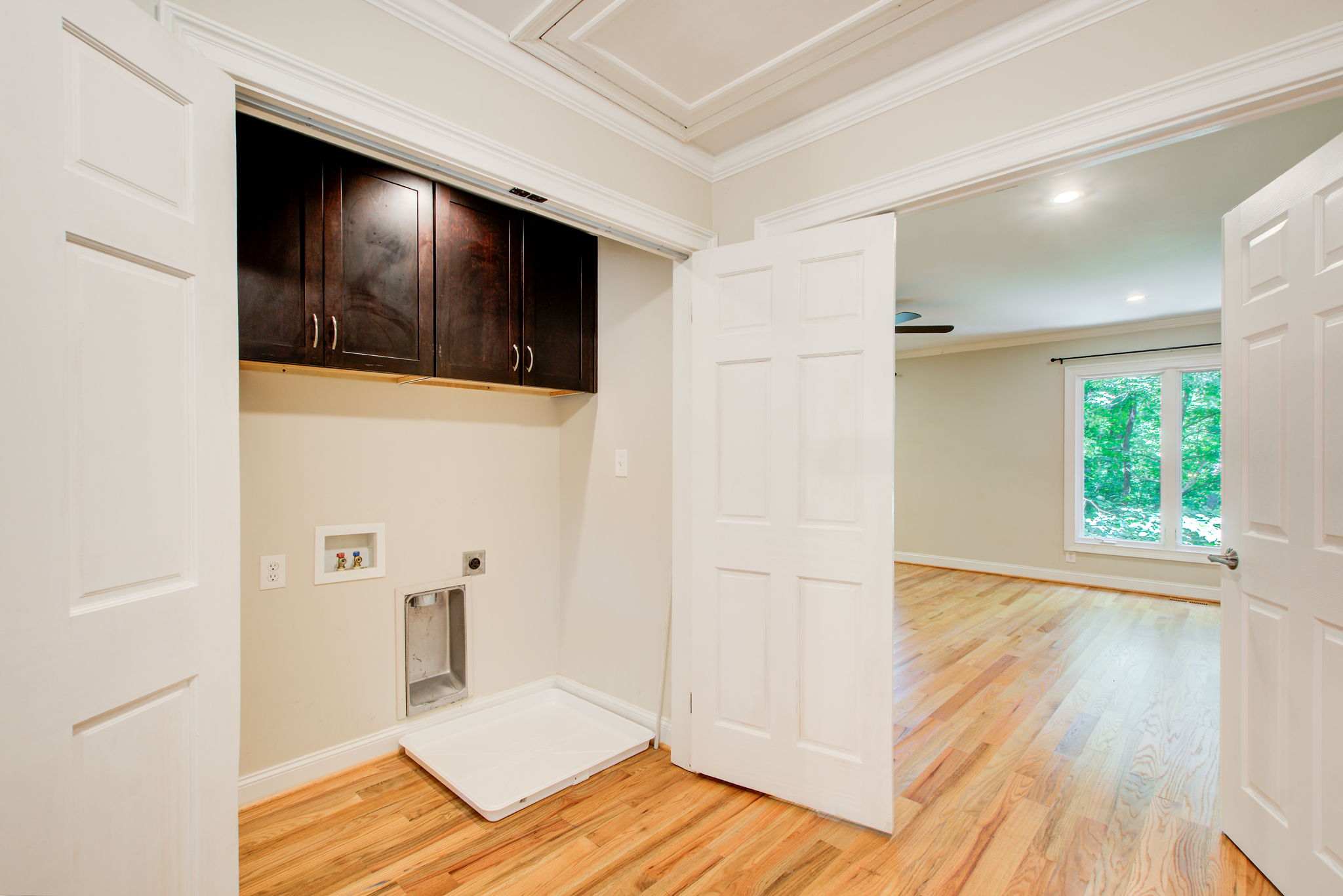 20 Laundry Closet w Main BR View A