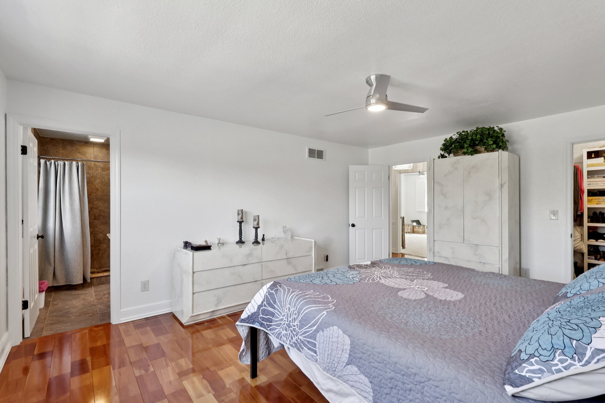 Fairway Dr-S2503-053.jpg