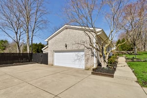 Fairway Dr-S2503-002.jpg