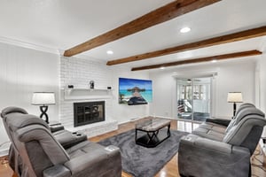 Fairway Dr-S2503-010.jpg