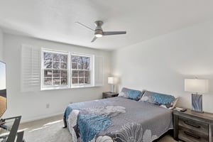 Fairway Dr-S2503-056.jpg