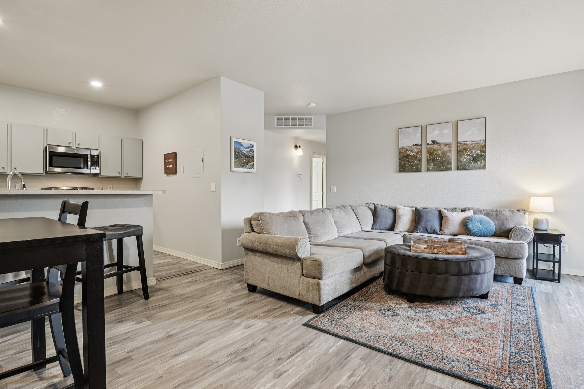 E 119th Pl-S2402-004.jpg