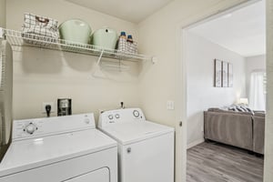 E 119th Pl-S2402-020.jpg