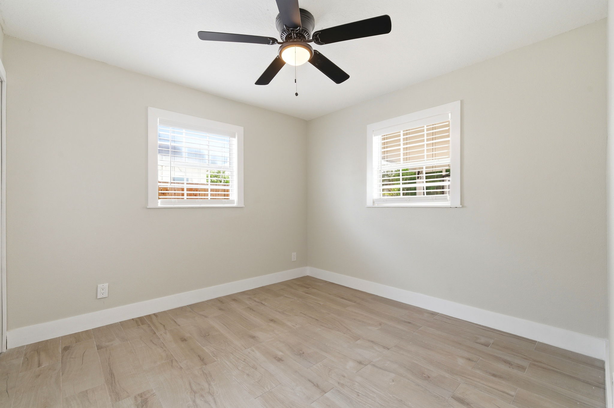 Interiors (21)