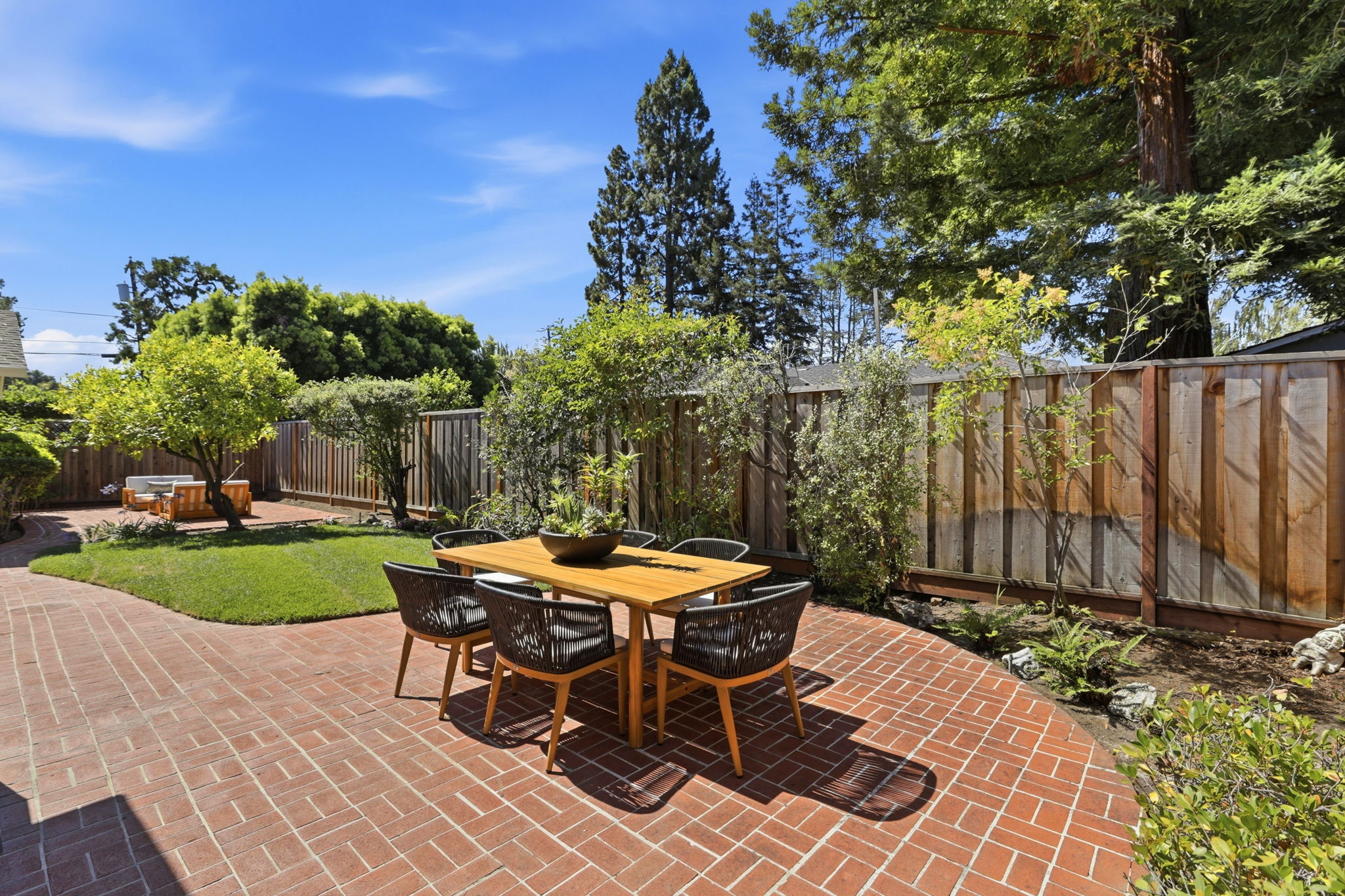 039_F8_4146 Frandon Ct