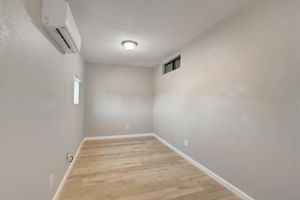 W Desert Hills Dr-012
