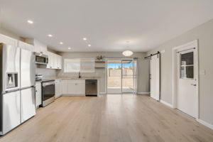 W Desert Hills Dr-009