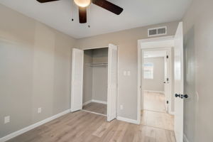 W Desert Hills Dr-018