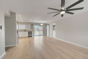 W Desert Hills Dr-005