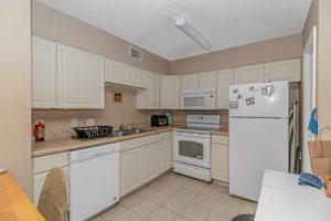 415 Cambridge Cir, Murrells Inlet, SC 29576, USA Photo 4