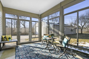 Screened-in Porch