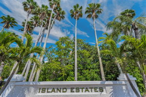 4-Island Estates