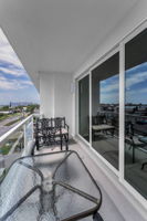 Balcony3