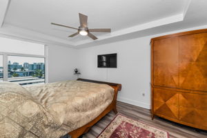 Master Bedroom1b
