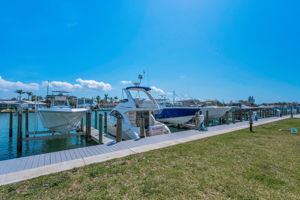 Docks1