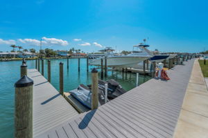 Docks3